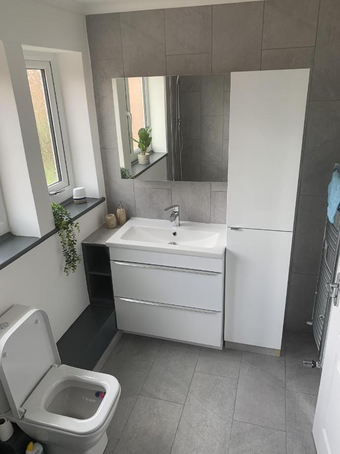 Crowthorne House, Beautiful 3 Bedroom Home For Upto 8 Guests, With Sofa Bed Cul-De-Sac With Private Driveway นอตติงแฮม ภายนอก รูปภาพ