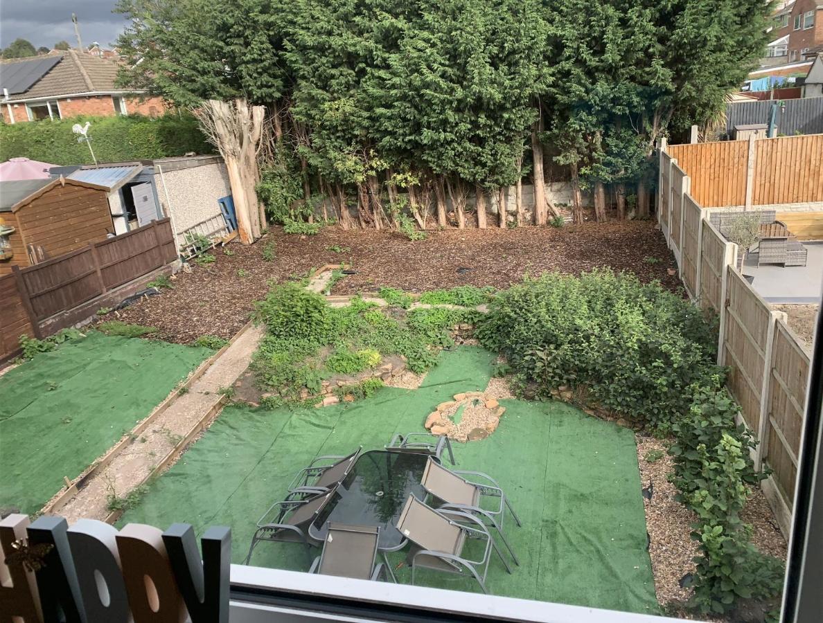 Crowthorne House, Beautiful 3 Bedroom Home For Upto 8 Guests, With Sofa Bed Cul-De-Sac With Private Driveway นอตติงแฮม ภายนอก รูปภาพ
